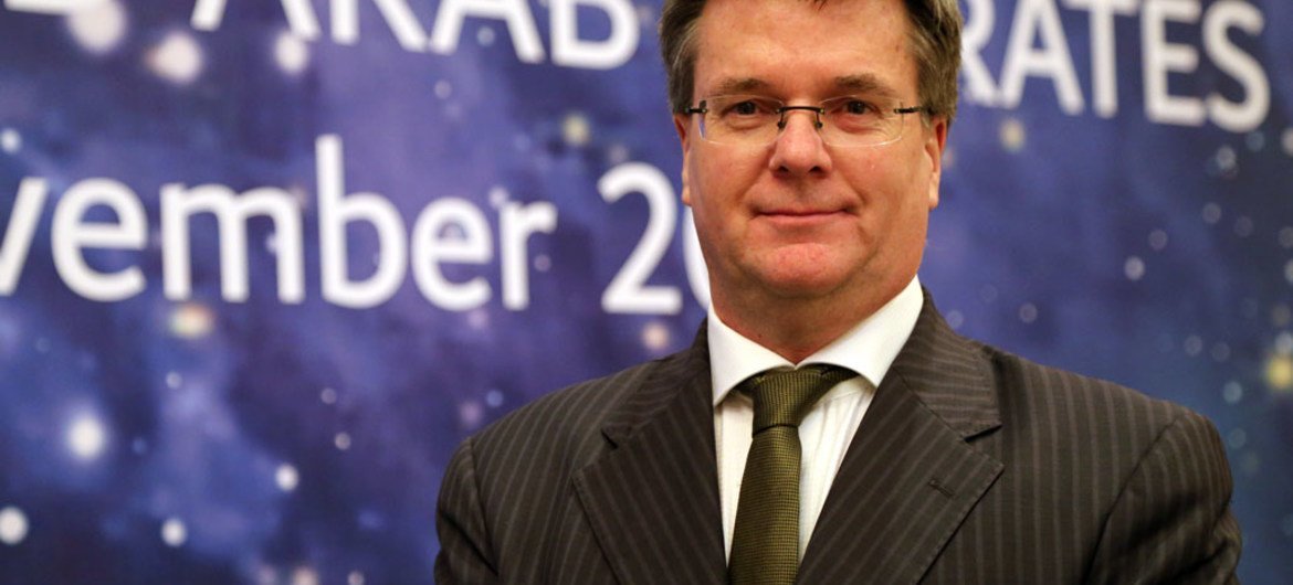 Luc St-Pierre, jefe de la sección de aplicaciones de la tecnología espacial en UNOOSA. Foto: Noticias ONU / Runa A.