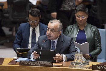 Zahir Tanin, Représentant spécial du Secrétaire général et Chef de la Mission d'administration intérimaire des Nations Unies au Kosovo (MINUK), informe le Conseil de sécurité.