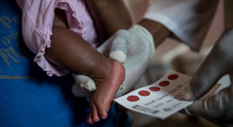 Dados da agência indicam que em 2018, apenas 27% dos bebês expostos ao HIV foram testados para a infecção. 