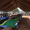 Церемония, посвященная памяти   миротворцев, погибших в результате нападения в конголезской провинции Северный Киву.   Церемония состоялась в городе Бени на северо-востоке страны