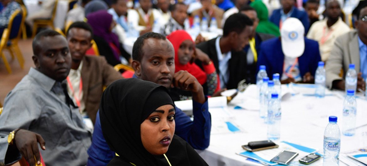Participants attend the Somali National Youth Conference held in Mogadishu, Somalia (December 2017).