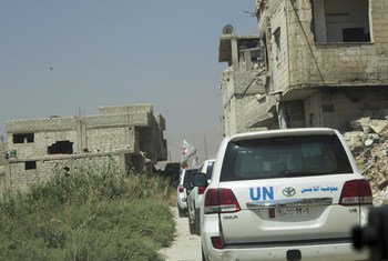 Un convoi inter-agences se rendant à Douma, dans la Ghouta orientale, dans la zone tampon traversant la ligne de conflit. (archive)