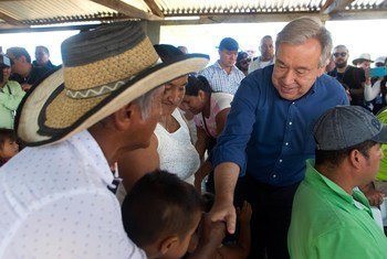 Le Secrétaire général des Nations Unies, António Guterres, lors d'une visite à Mesetas, dans le département de Meta, en Colombie. Photo ONU/Mission de vérification de l'ONU en Colombie