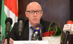 The Humanitarian Coordinator for Yemen, Jamie McGoldrick, speaks at a press conference. (File photo)