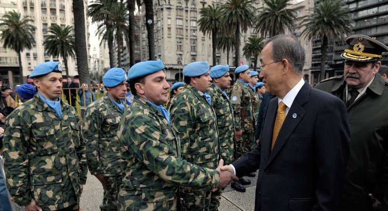 Uruguayan women and men who serve in UN peace operations help to provide security and promote reconciliation, clear land-mines and demobilize combatants, strengthen institutions and the rule of law, and support elections. Seen here is former Secretary-Gen