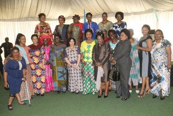 A Kinshasa, des femmes leaders représentant tous les secteurs de la société congolaise ont organisé un événement pour accueillir Leila Zerrougui, la Représentante spéciale du Secrétaire général en République démocratique du Congo et Chef de la MONUSCO