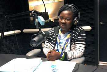 Helga Mutasingwa , mwakilishi wa jumuiya ya kimataifa ya Girl guides kutoka tanzania, akihojiwa na UN news Kiswahili wakati wa mkutano wa CSW62 mjini New York Marekani