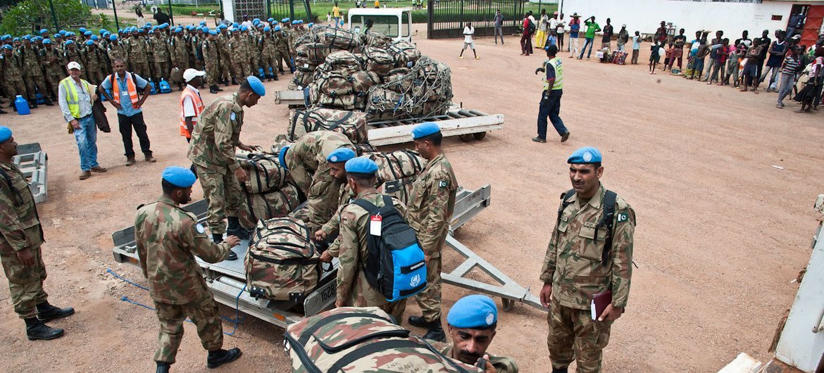  巴基斯坦维和人员于2014年9月抵达中非共和国首都班吉，在联合国中非共和国特派团任职。