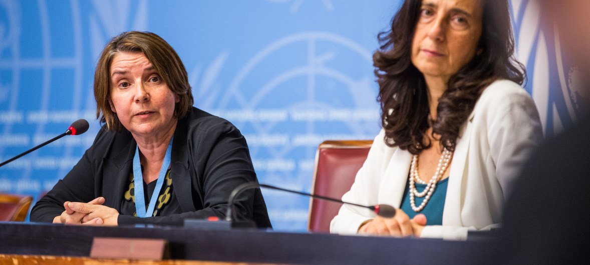 叙利亚国际公正独立机制负责人凯瑟琳·马奇 - 乌赫尔(左)。