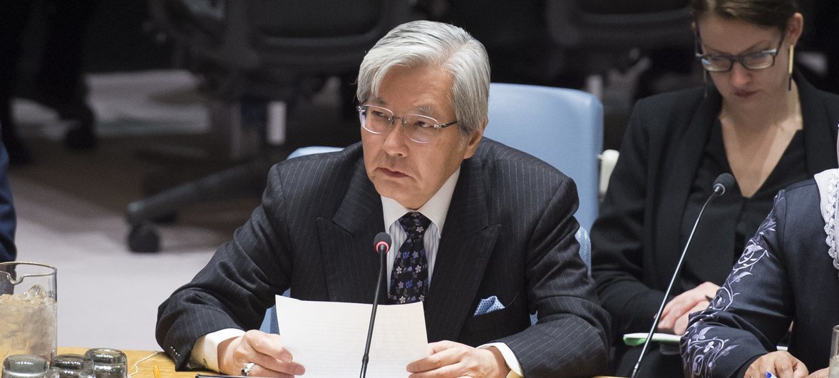 联合国秘书长阿富汗事务特别代山本忠通（Tadamichi Yamamoto）在安理会会议上发言。