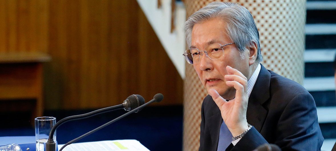 United Nations Secretary-General's Special Representative for Afghanistan and head of UNAMA, Tadamichi Yamamoto, addresses reporters at a press conference in Kabul, Afghanistan. (file)