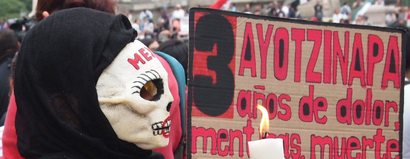 Manifestación en la Ciudad de México sobre el caso de la escuela Normal de Ayotzinapa 