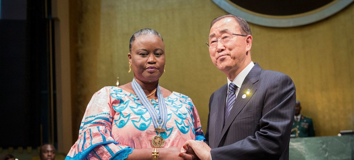 In May 2016, then Secretary-General Ban Ki-moon led a ceremony to award the Captain Mbaye Diagne Medal for Exceptional Courage. Mr. Ban is seen here with Yacine Mar Diop, the widow of Captain Diagne, after he presented her with the inaugural medal.