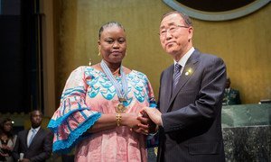 En mai 2016, le Secrétaire général de l'époque, Ban Ki-moon, décerne la ‘Médaille du Capitaine Mbaye Diagne pour courage exceptionnel’ à la veuve du capitaine, Yacine Mar Diop.