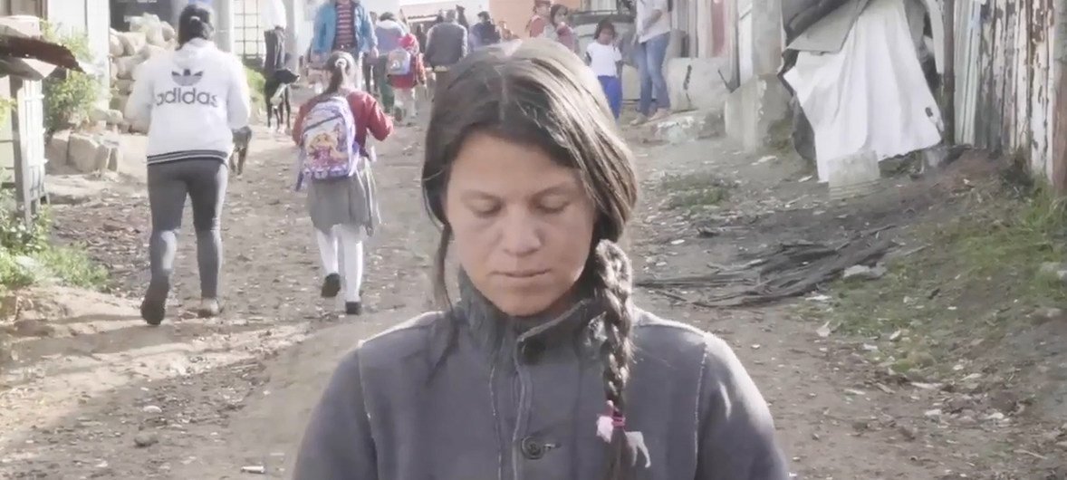 Jessica Hernández en las calles de Soacha, en Colombia