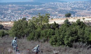 UNIFIL deminers check an area along the Blue Line. (file photo)