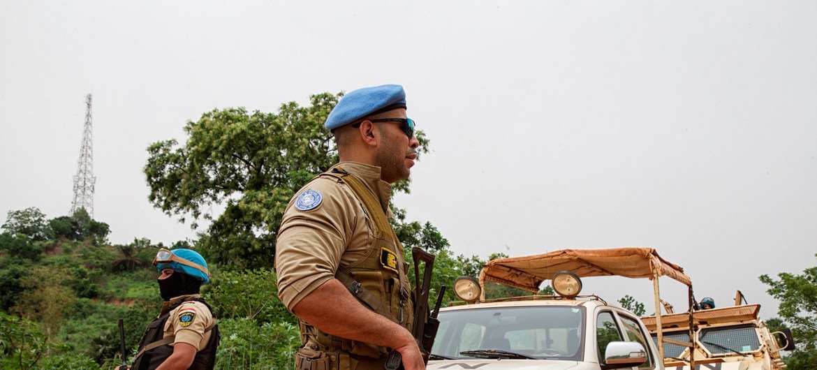 الرائد المصري أحمد الجوهري ضابط في بعثة الأمم المتحدة لحفظ السلام في جمهورية أفريقيا الوسطى 