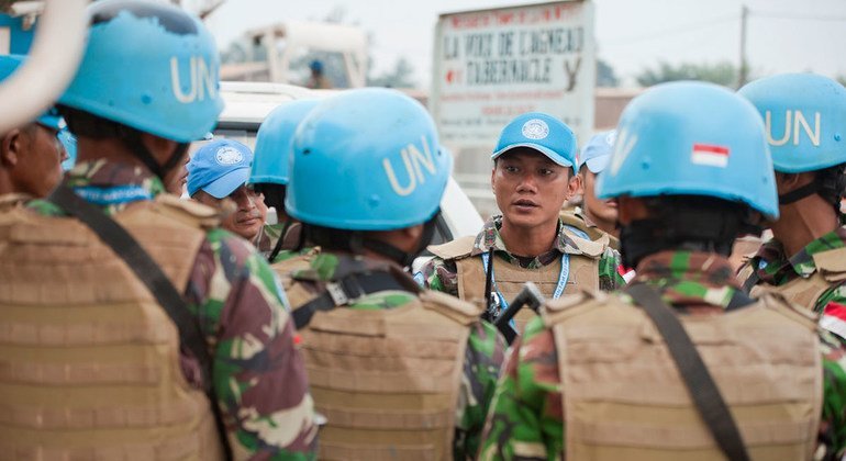UN peacekeepers at the launch of a road reconstruction project in Bangui, the capital of the Central African Republic, in September 2014. The construction project was carried out by Indonesian peacekeepers in cooperation with the engineers of the Ministry