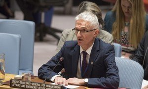 联合国负责人道主义事务的副秘书长洛科克在安理会会议上做汇报。