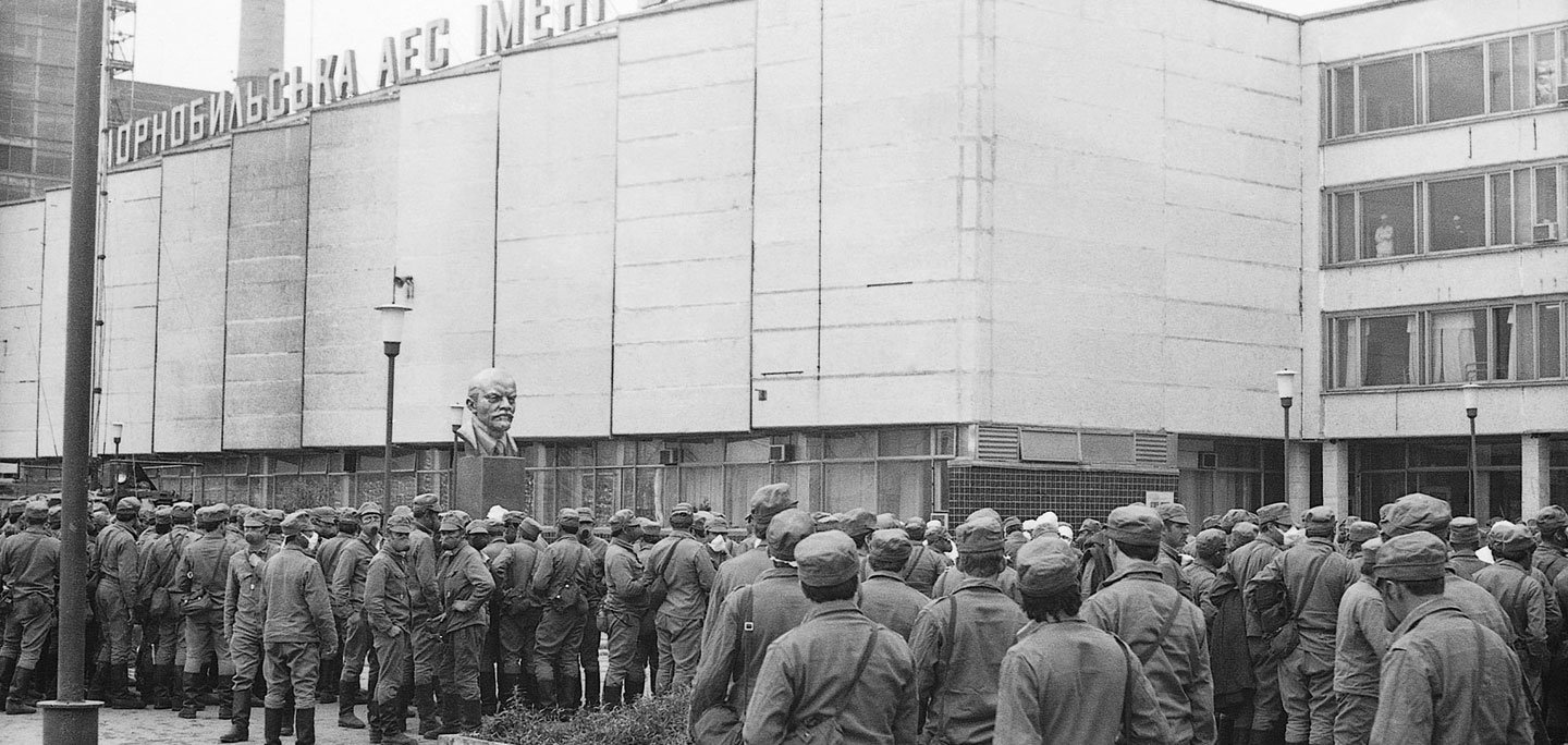 26 апреля 1986 года произошел взрыв на Чернобыльской атомной электростанции. Воздействию радиации подверглись почти 8,4 миллиона человек на территориях СССР, которые в настоящее время входят в состав Беларуси, Украины и Российской Федерации.