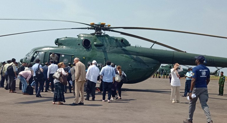 Diplomáticos del Consejo de Seguridad visita la capital de Myanmar.