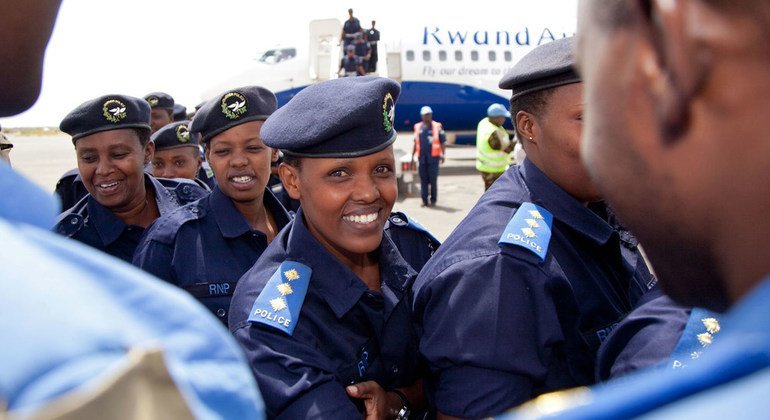 The arrival in October 2010 of 89 Rwandan policewomen to the Darfur region of Sudan to serve with UNAMID.