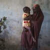 Dada, de 15 años, fue secuestrada por Boko Haram y quedó embarazada de su hija tras ser violada.