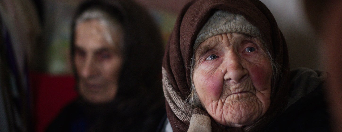 Конфликт на Украине длится уже четыре года. Нехватка продовольствия и воды, отсутствие возможности получить медицинскую помощь и заработать на жизнь – в таких условиях живут сотни тысяч украинцев. В срочной помощи сегодня нуждаются 3,4 миллиона человек.