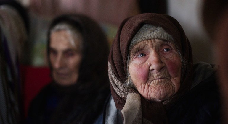 Конфликт на Украине длится уже четыре года. Нехватка продовольствия и воды, отсутствие возможности получить медицинскую помощь и заработать на жизнь – в таких условиях живут сотни тысяч украинцев. В срочной помощи сегодня нуждаются 3,4 миллиона человек. 