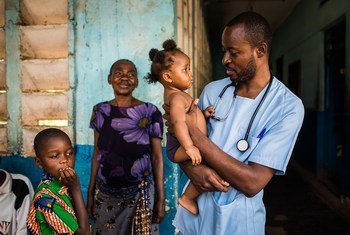 A young girl is treated at a hospital in in Mbuji-Mayi, Kasaï region, Democratic Republic of the Congo where the humanitarian situation  has deteriorated dramatically over the past year.