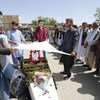一名在4月30日恐怖袭击事件中丧生的记者落葬。当天的袭击共造成八名记者死亡。