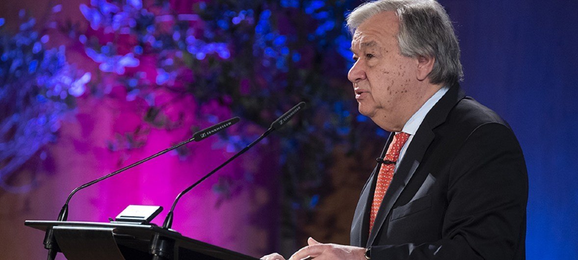 Secretário-geral da ONU António Guterres apresentou Agenda para o Desarmamento na Universidade de Genebra. 