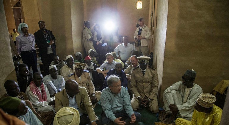 António Guterres atembelea msikiti Mopti, Mali.