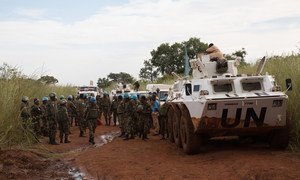 Peacekeepers from the UN Mission in South Sudan (UNMISS) provide security for a convoy from Juba. (October 2017)