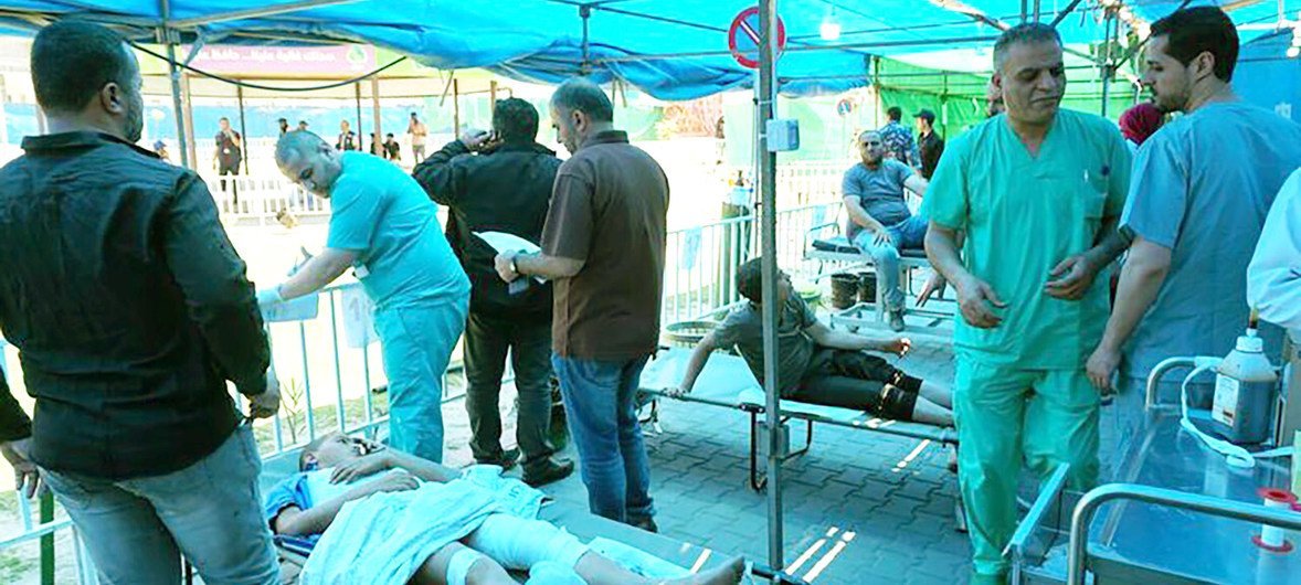 Heridos durante las protestas en Gaza son atendidos en el Hospital de Ash Shifa, el 14 de mayo de 2018