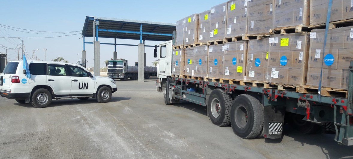 اليونيسف تسلم شاحنتين من الإمدادات الطبية ذات الحاجة الماسة إلى قطاع غزة تكفي لتلبية احتياجات نحو 70 ألف شخص