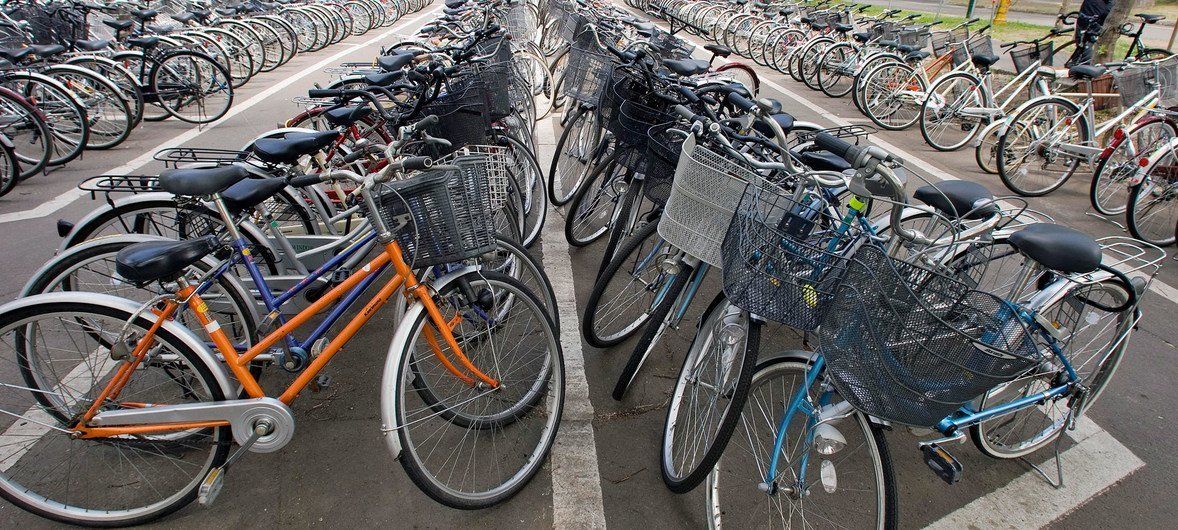 Около 50 процентов учащихся и работающих жителей Копенгагена добираются до места учебы или работы на велосипедах