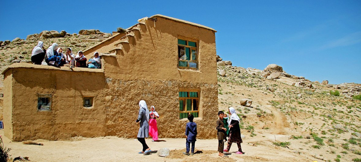 阿富汗中部代孔迪省的儿童。（2018年资料图片）