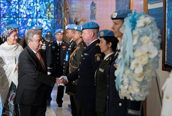 Генеральный секретарь Антониу Гутерриш на мемориальной церемонии памяти погибших миротворцев ООН
