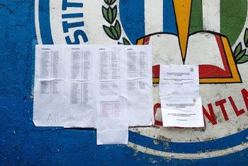 Lista de las personas que se encuentran en el albergue Simón Bergano Villegas Berga en Escuintla, Guatemala. Se refugian ahí tras tener que abandonar sus hogares por la erupción del volcán el Fuego.