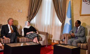 Rosemary DiCarlo, the United Nations Under-Secretary-General for Political Affairs, and Michael Keating (left), the Special Representative of the UN Secretary-General for Somalia, meet the Federal President of Somalia, Mohamed Abdullahi Mohamed Farmaajo, at the Presidential Palace in Mogadishu on 7 June 2018.