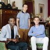 Christophe y Armand acogen a Louis, un refugiado de Mali en su apartamento de una habitación en París. Louis fue perseguido por su orientación sexual y sus actividades en la comunidad LGBT.