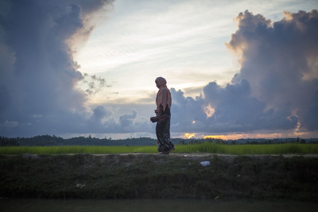 一位跨越边境来到孟加拉国的罗兴亚妇女。