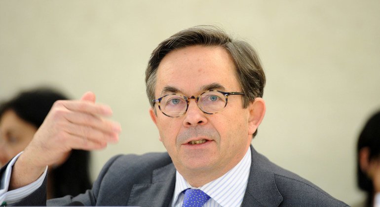 Ambassador Christian Strohal of Austria, then Vice-President of the Human Rights Council, addressing a panel discussion in 2012.