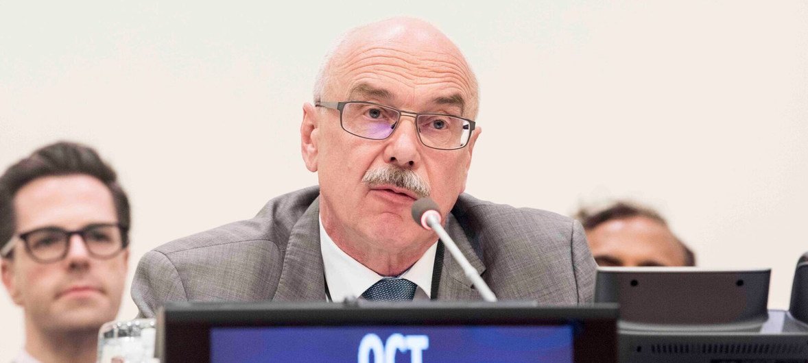  فلاديمير فورونكوف وكيل الأمين العام لمكتب مكافحة الإرهاب متحدثا في منتدى مكافحة استخدام الانترنت لأغراض الإرهاب بمقر الأمم المتحدة في نيويورك.