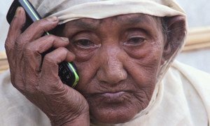 جول زاهار لاجئة مسلمة من الروهينجا تبلغ من العمر 90 عاما