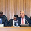 联合国秘书长古特雷斯（右）在埃塞俄比亚首都亚的斯亚贝巴举行的第二届非洲联盟—联合国年度会议上就非洲的和平与安全问题发表讲话。