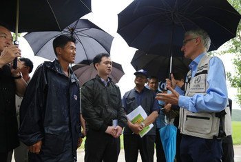 Under-Secretary-General for Humanitarian Affairs and Emergency Relief Coordinator, Mark Lowcock (right), visits the Kumchon Cooperative Farm  (supported by FAO) in Unryul County, South Hwanghae Province, Democratic People's Republic of Korea.