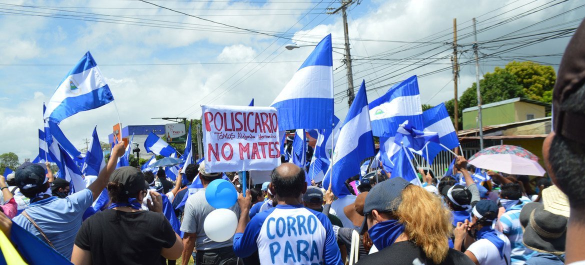 尼加拉瓜首都马那瓜的示威者。2018年4月中旬以来，尼加拉瓜爆发大规模抗议示威活动，政府的武力镇压导致数百人丧生。