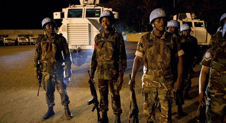 来自马拉维的维和人员还在联合国在西非国家科特迪瓦的维和行动中服役。联合国科特迪瓦行动已成功完成使命。
